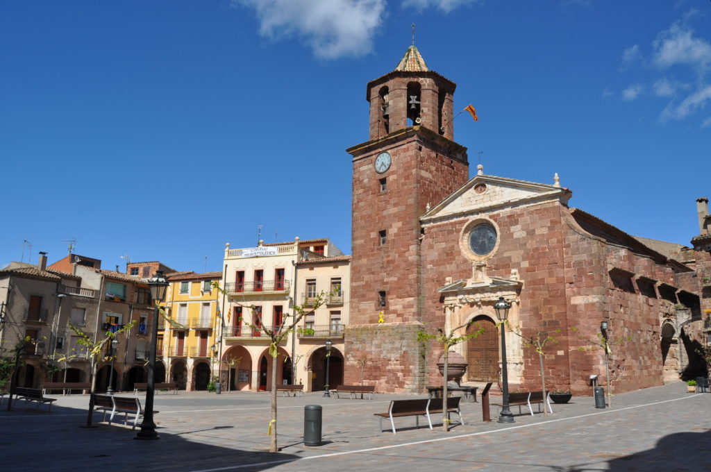 Plaça Major (plac centralny) Prades / fot. Oficina Municipal de Turisme de Prades