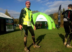 Przemek Sajewski na mecie po przebiegnięciu 70 km