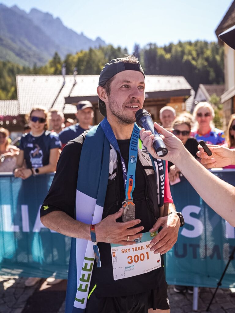 Dawid Malina na mecie Julian Alps Trail Run _ fot. zigakoren