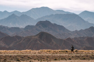 bieg na pustyni Gobi w Chinach _ Ultra Gobi (8)